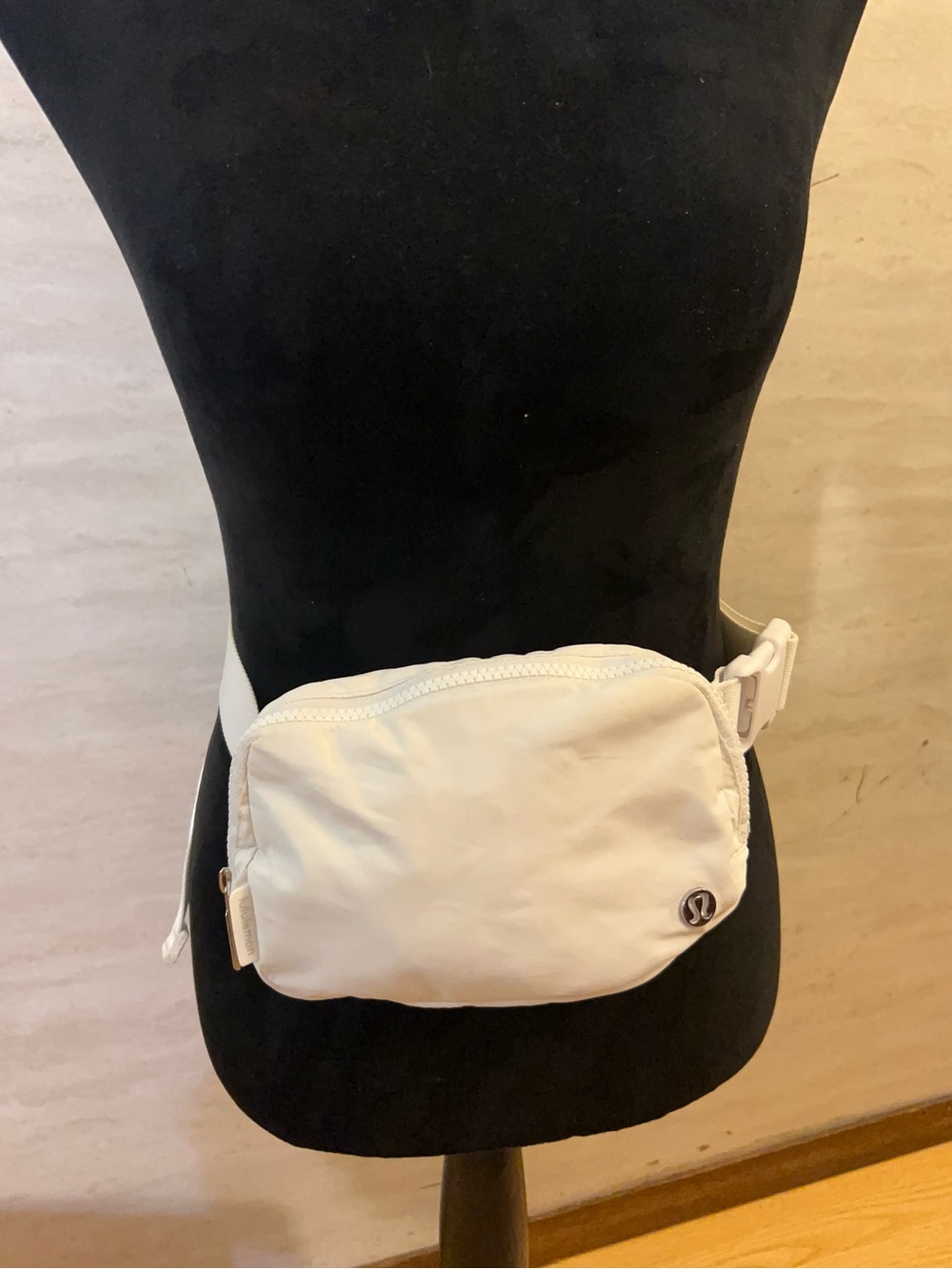 lululemon White Everywhere Belt Bag
